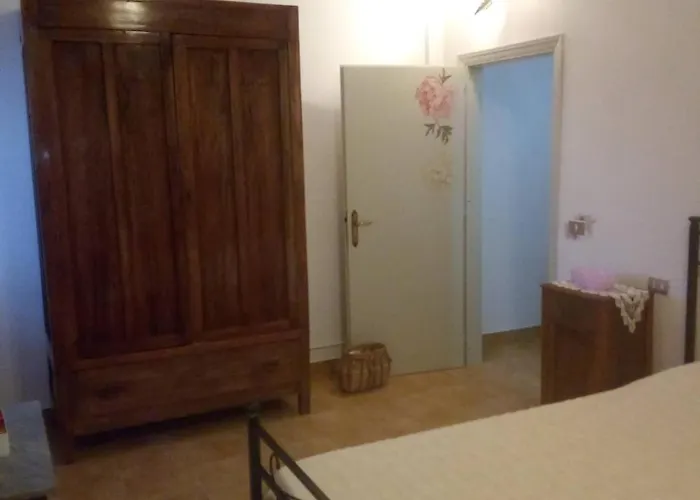 Casa Carducci 招待所 Monteleto